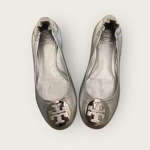 EUC Tory Burch Reva Flats ( SOLD OUT in stores)